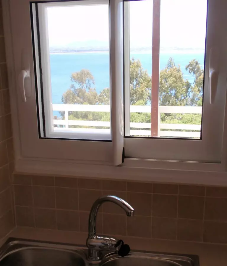 2-bedroom Flat In Loutraki-perachora, Greece (90 M²)