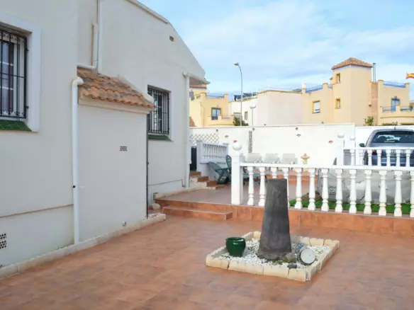3-bedroom Semi In Orihuela Costa, Spain (100 M²)