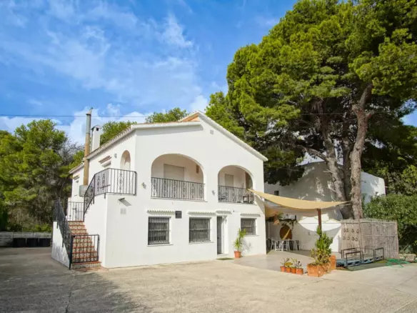 2-bedroom Villa In Denia, Spain (179 M²)