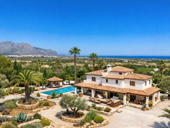 5-bedroom Villa In Pedreguer, Spain (550 M²)