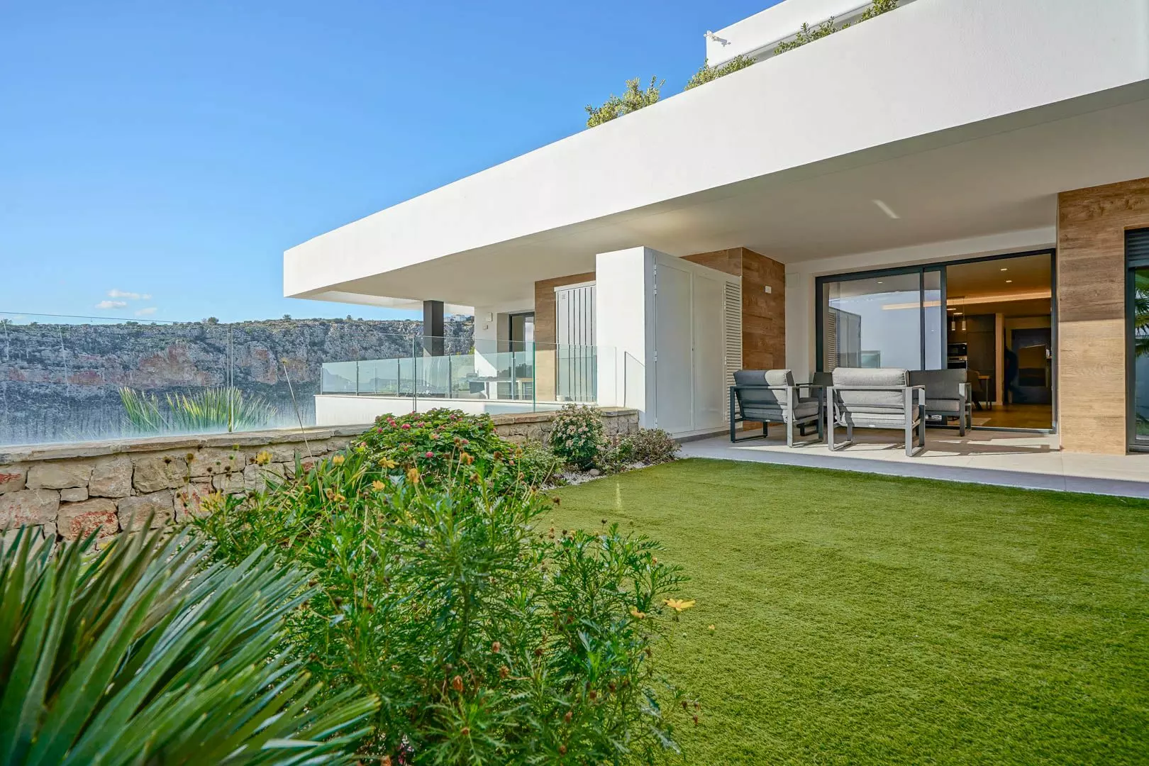 2-bedroom Apartment In Benitachell, Spain (148 M²)