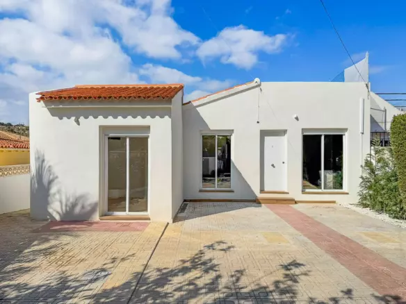 4-bedroom Villa In La Nucía, Spain (120 M²)