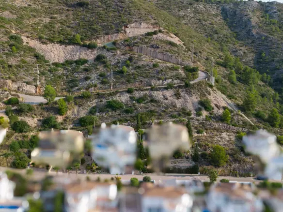 Plot In Jalon – Xalo, Spain (653 M² Plot)