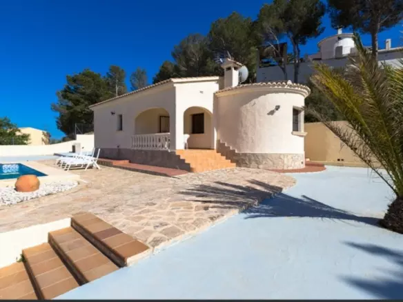 3-bedroom Villa In Calpe, Spain (90 M²)