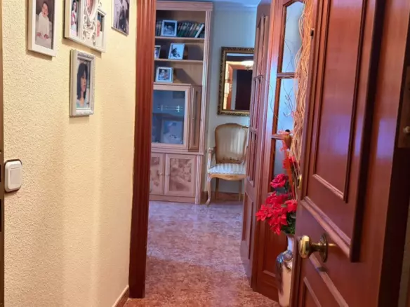 2-bedroom Flat In Alicante, Spain (76 M²)