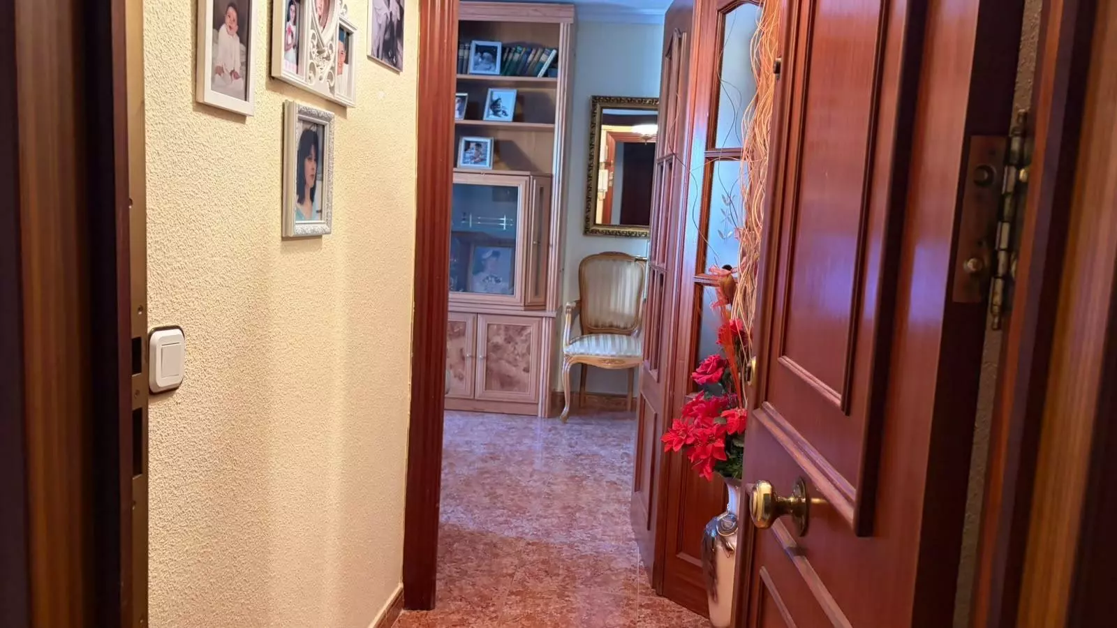 2-1-6a3e9c 2-bedroom Flat In Alicante, Spain (76 M²)