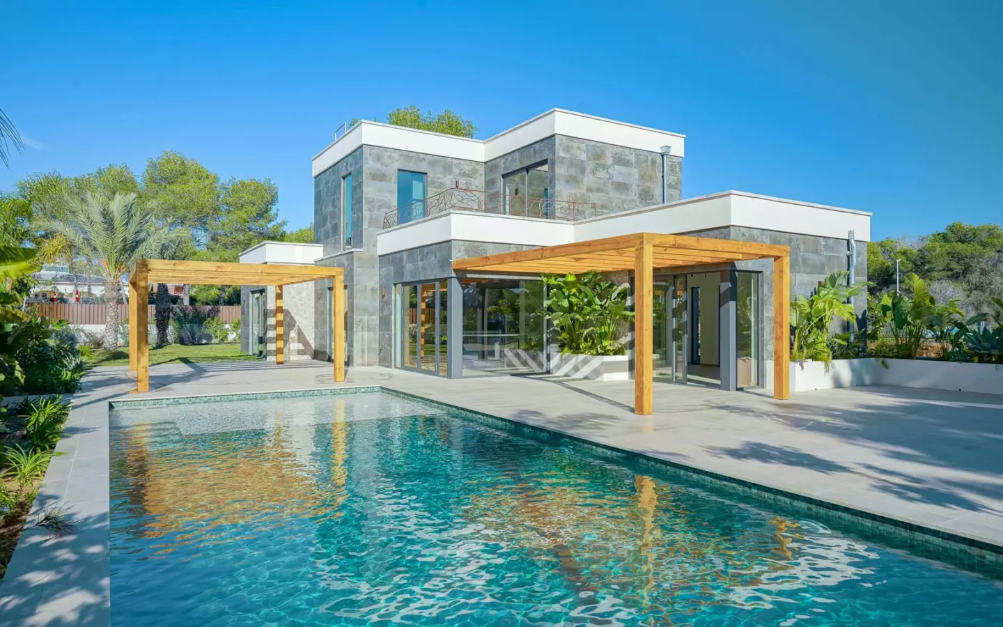 3-bedroom Villa In Jávea – Xàbia, Spain (471 M²)
