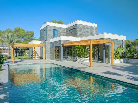 3-bedroom Villa In Jávea – Xàbia, Spain (471 M²)