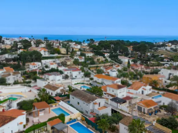 4-bedroom Villa In Calpe, Spain (216 M²)