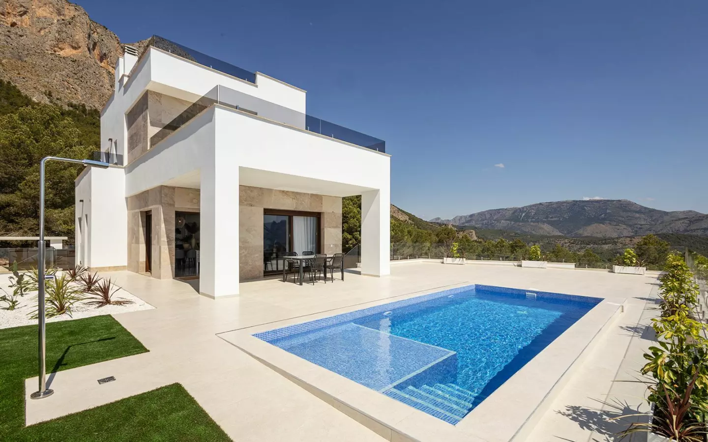 3-bedroom Villa In Polop, Spain (136 M²)