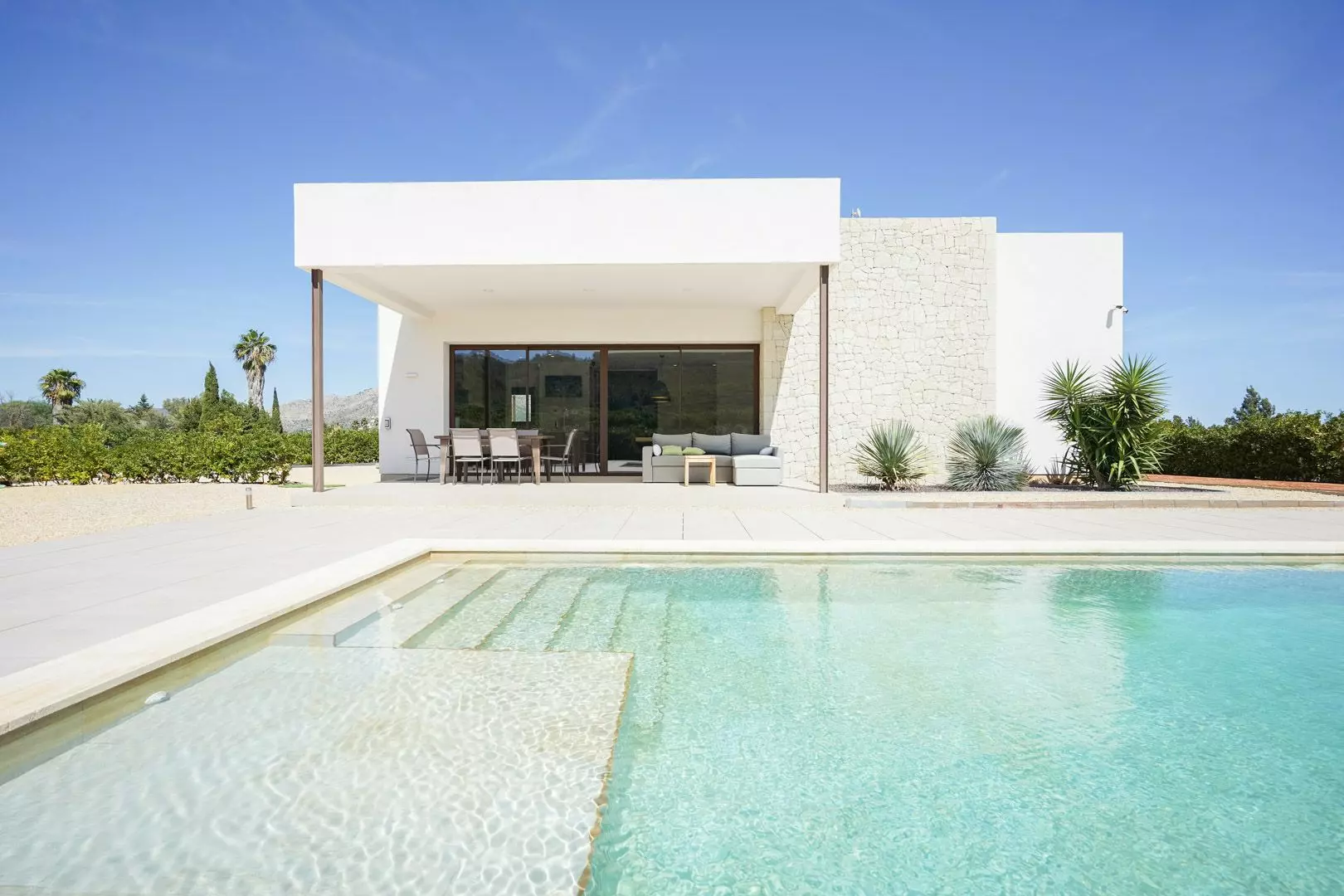 3-bedroom Villa In Pedreguer, Spain (225 M²)