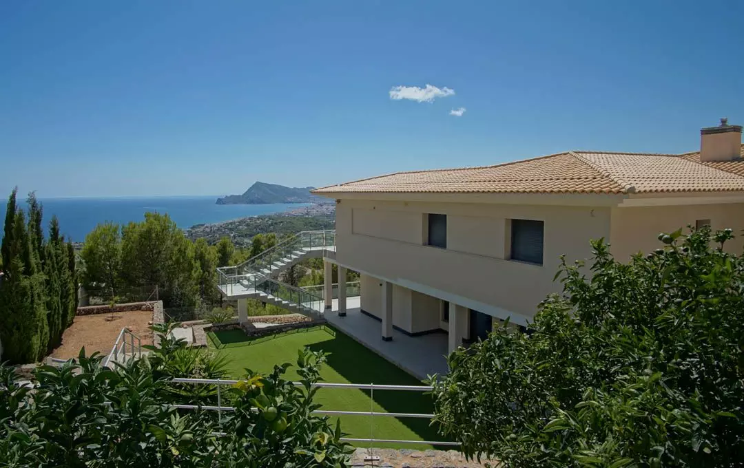 5-bedroom Villa In Altea, Spain (680 M²)