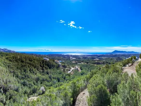Plot In Altea, Spain (985 M² Plot)