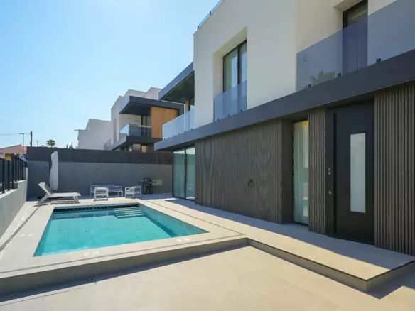 5-bedroom Villa In Alfaz Del Pi, Spain (322 M²)