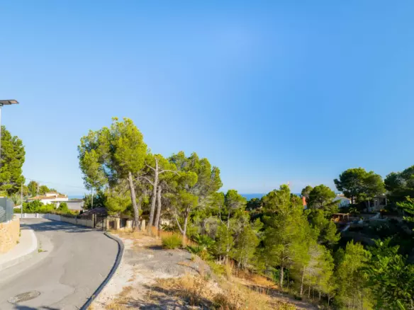 Plot In Altea, Spain (2.120 M² Plot)