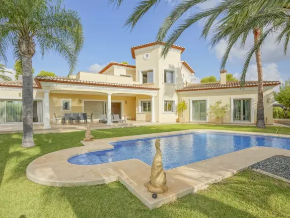 4-bedroom Villa In Benissa, Spain (464 M²)