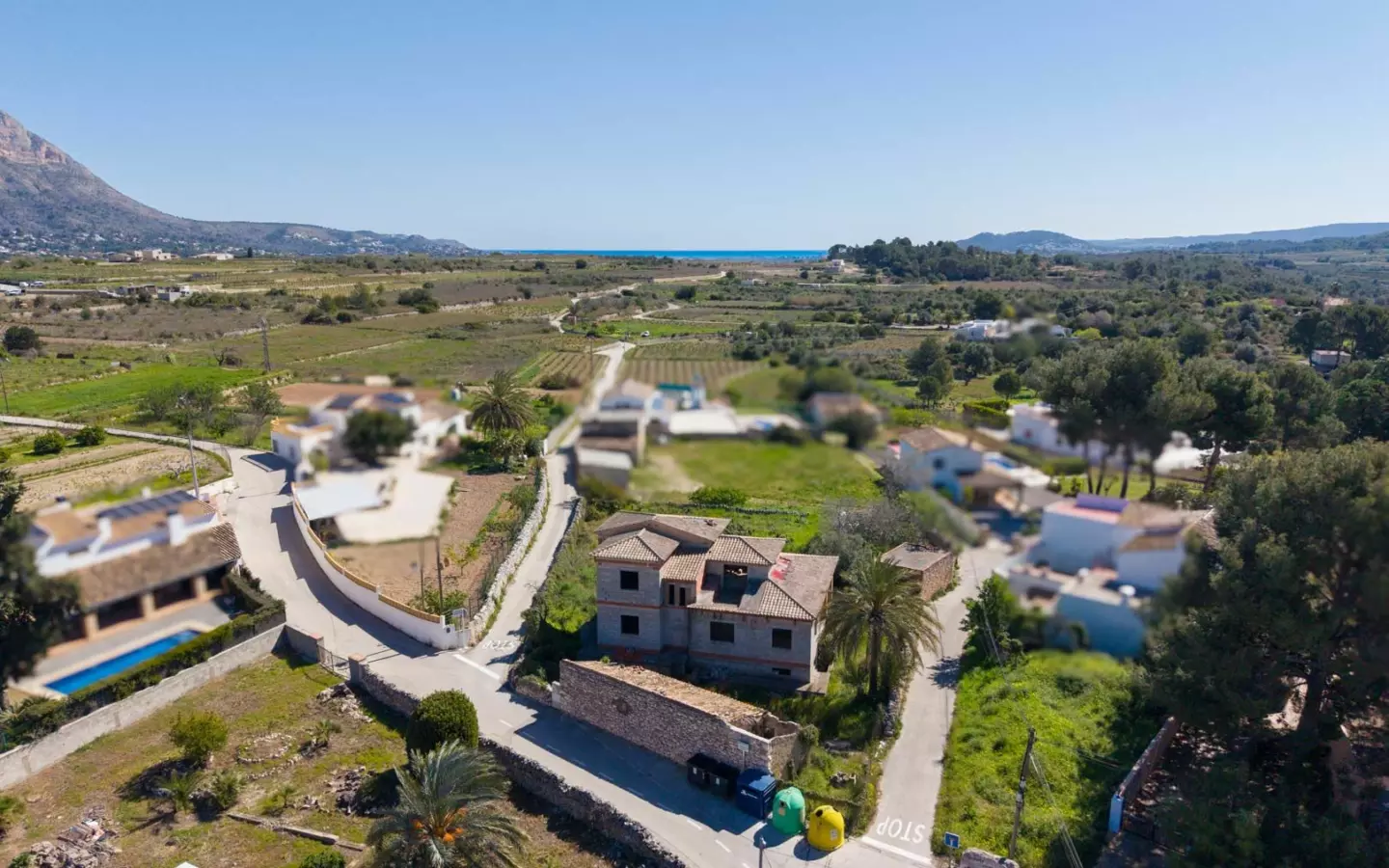3-bedroom Villa In Gata De Gorgos, Spain (150 M²)