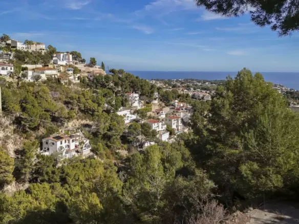 Plot In Benissa, Spain (1.100 M² Plot)