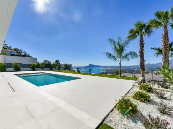 5-bedroom Villa In Altea, Spain (390 M²)
