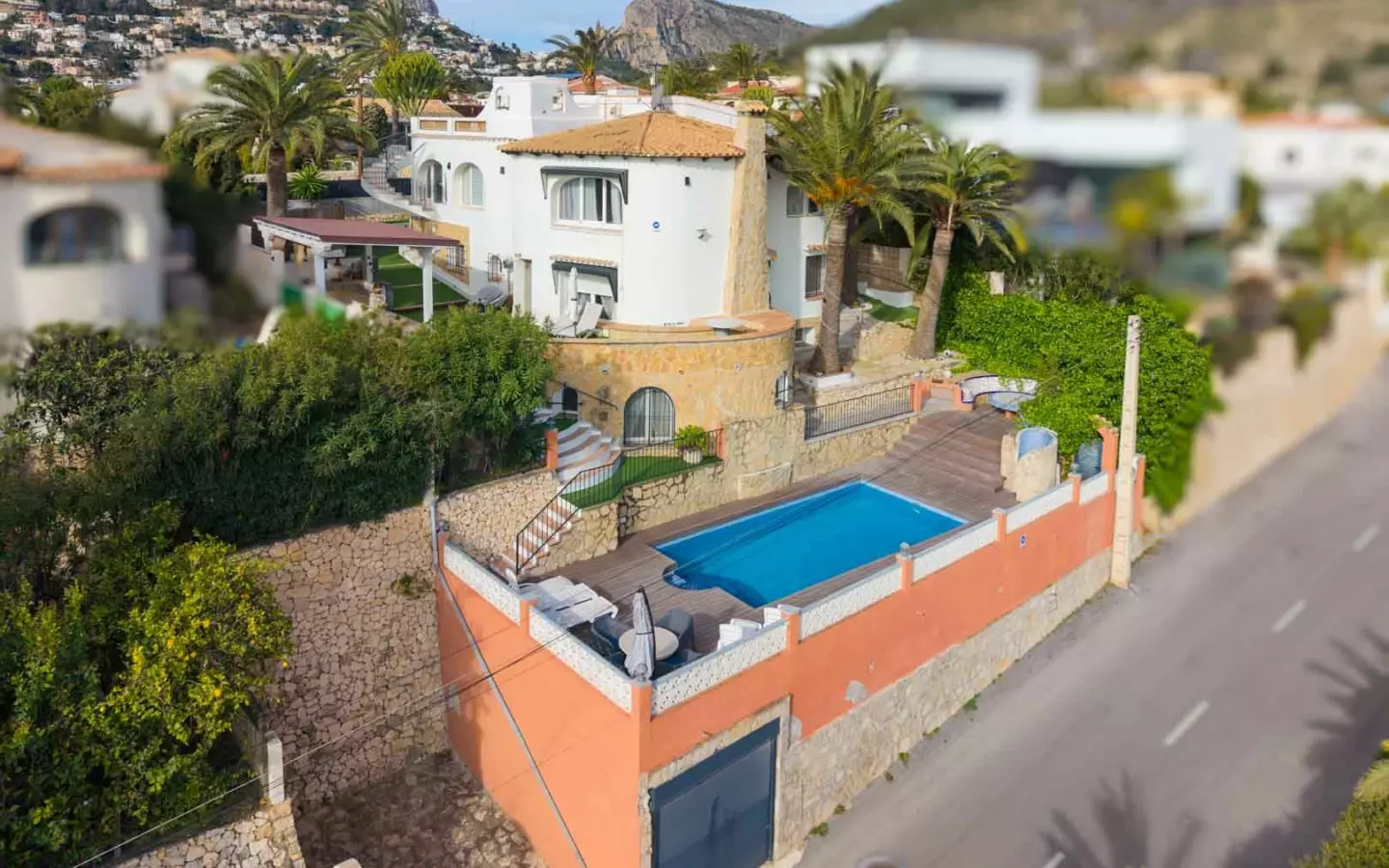 6-bedroom Villa In Calpe, Spain (350 M²)