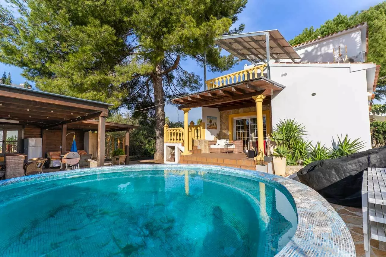 4-bedroom Villa In Denia, Spain (126 M²)