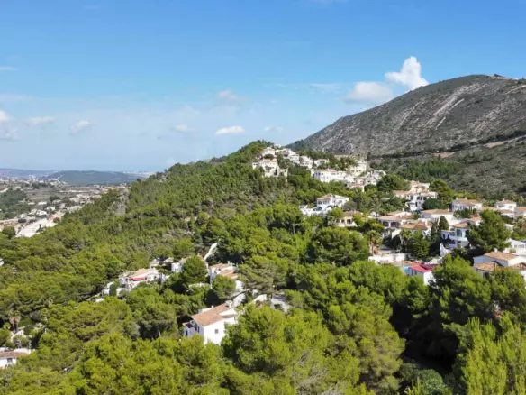 Plot In Moraira, Spain (1.443 M² Plot)