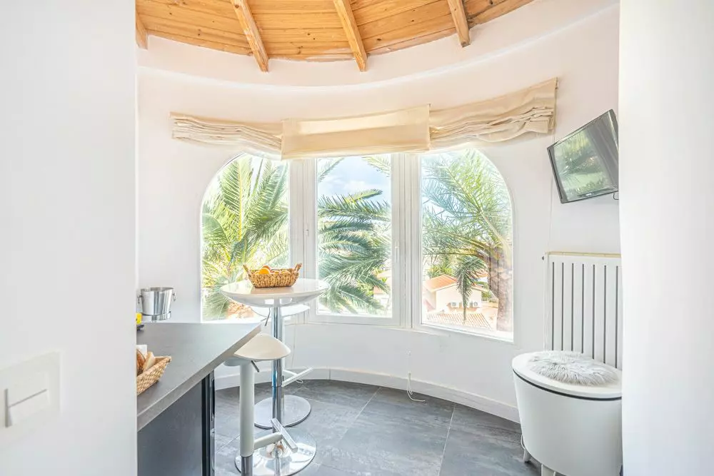 6-bedroom Villa In Calpe, Spain (350 M²)