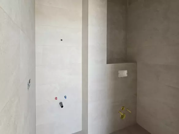 3-bedroom Villa In Els Poblets, Spain (225 M²)