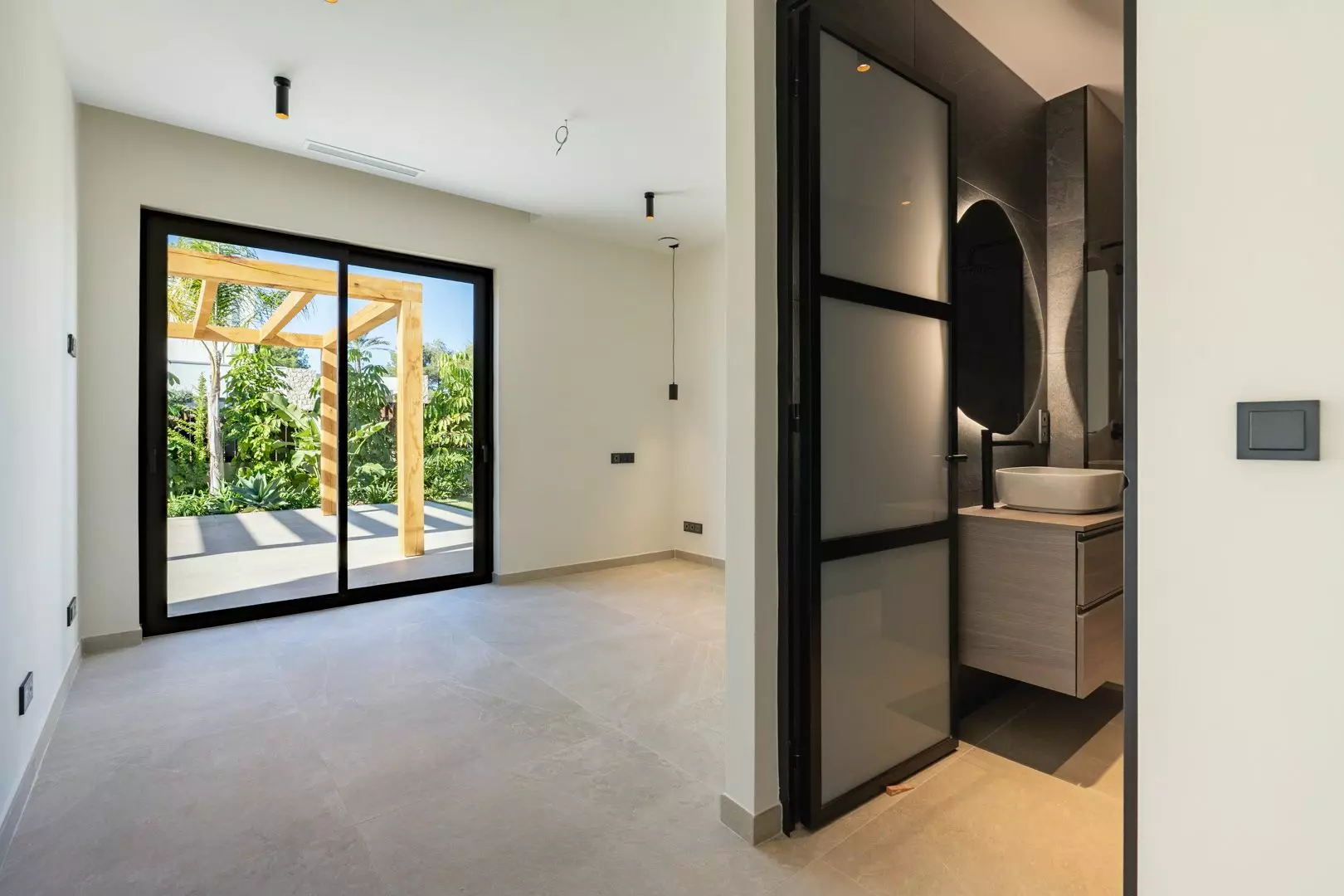2-10-cccee4 3-bedroom Villa In Jávea – Xàbia, Spain (471 M²)