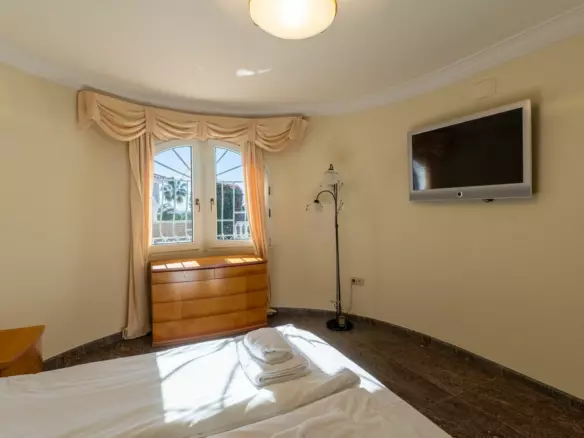 5-bedroom Villa In Benissa, Spain (565 M²)