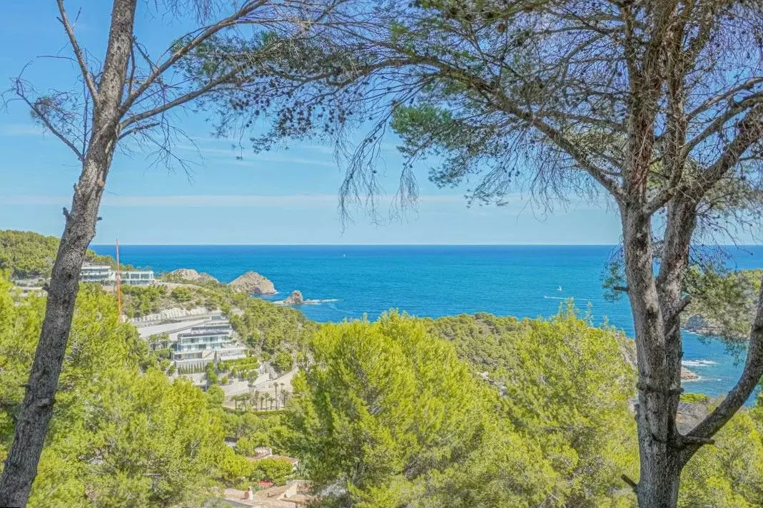 4-bedroom Villa In Jávea – Xàbia, Spain (319 M²)