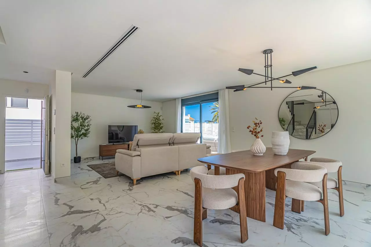 3-bedroom Villa In Denia, Spain (216 M²)