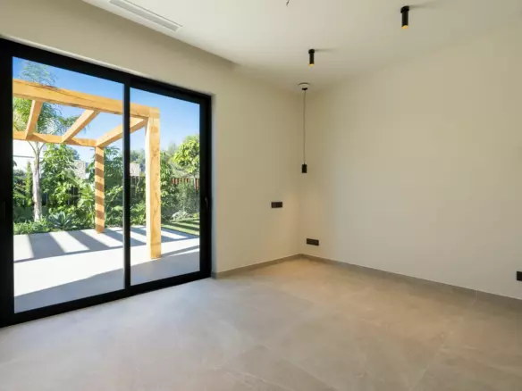 3-bedroom Villa In Jávea – Xàbia, Spain (471 M²)