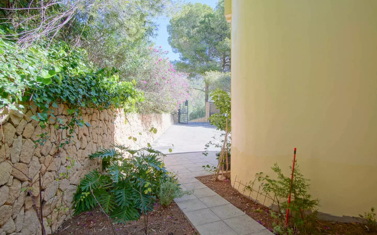 3-bedroom Villa In Altea, Spain (200 M²)