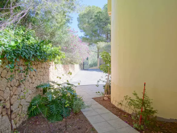 3-bedroom Villa In Altea, Spain (200 M²)