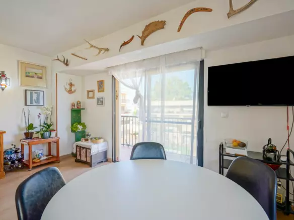 2-bedroom Apartment In Denia, Spain (80 M²)