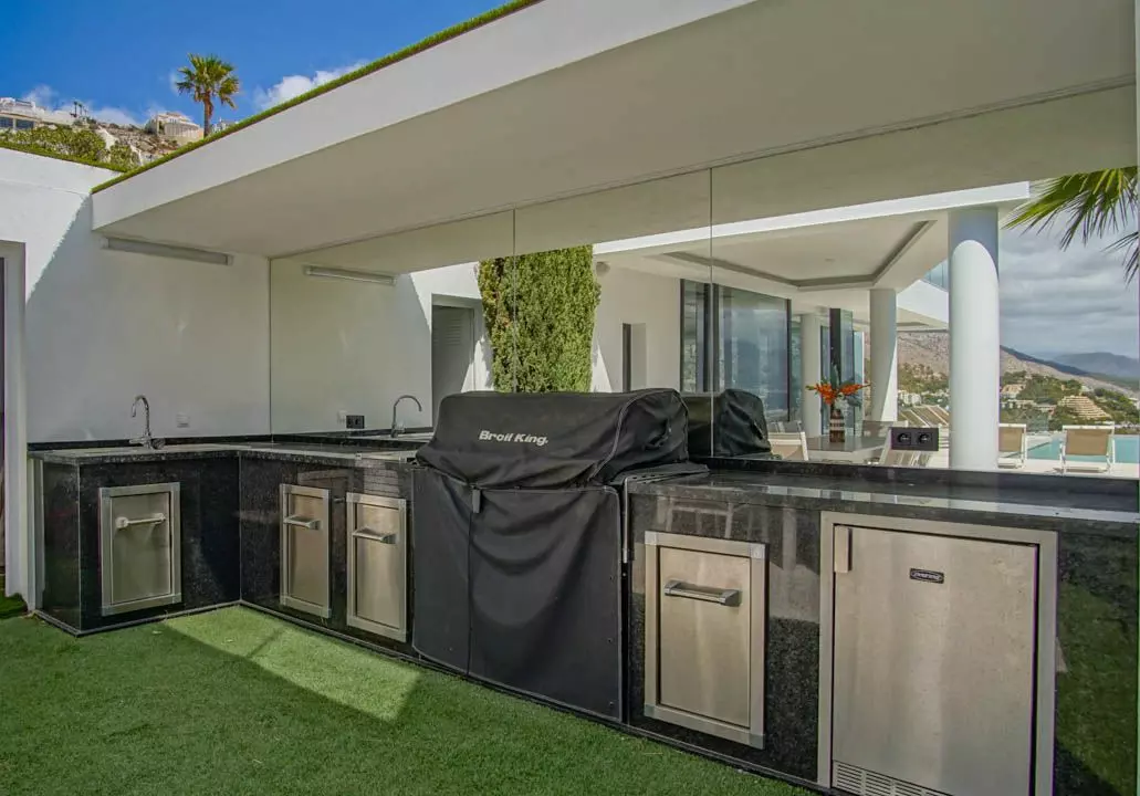 6-bedroom Villa In Altea, Spain (547 M²)