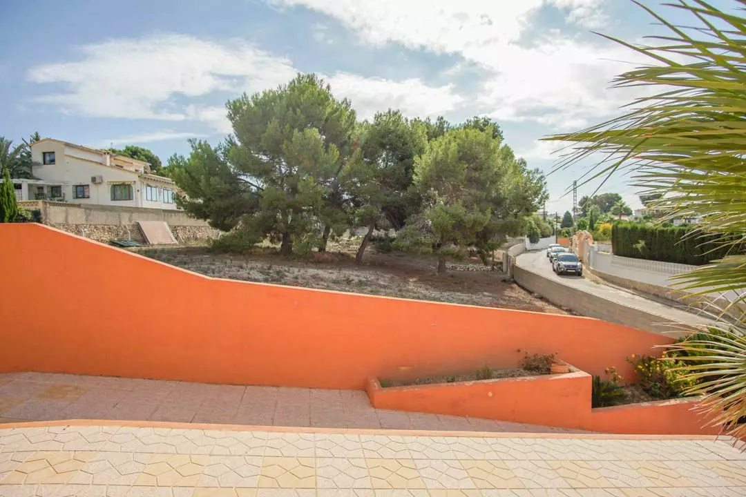 5-bedroom Villa In Calpe, Spain (345 M²)