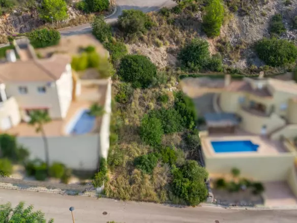 Plot In Jalon – Xalo, Spain (653 M² Plot)