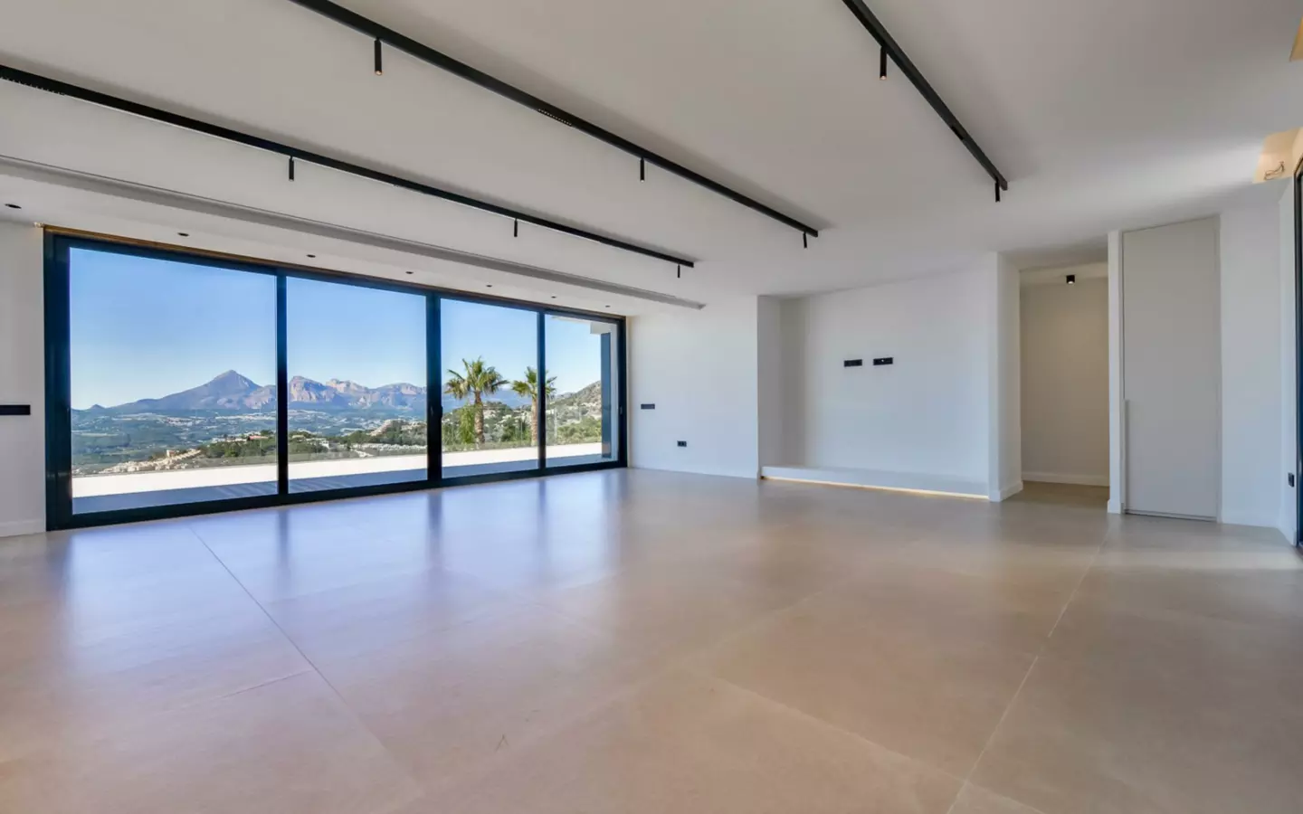 5-bedroom Villa In Altea, Spain (390 M²)