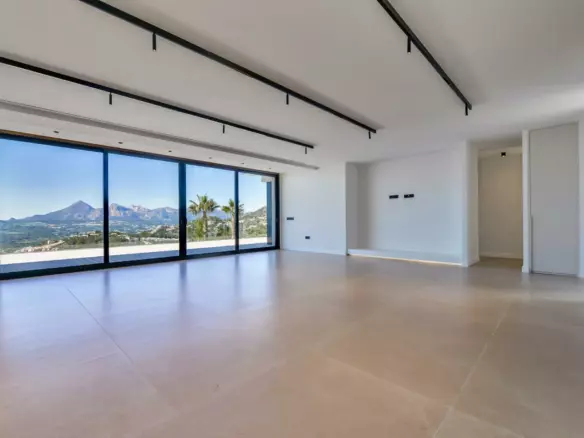 5-bedroom Villa In Altea, Spain (390 M²)