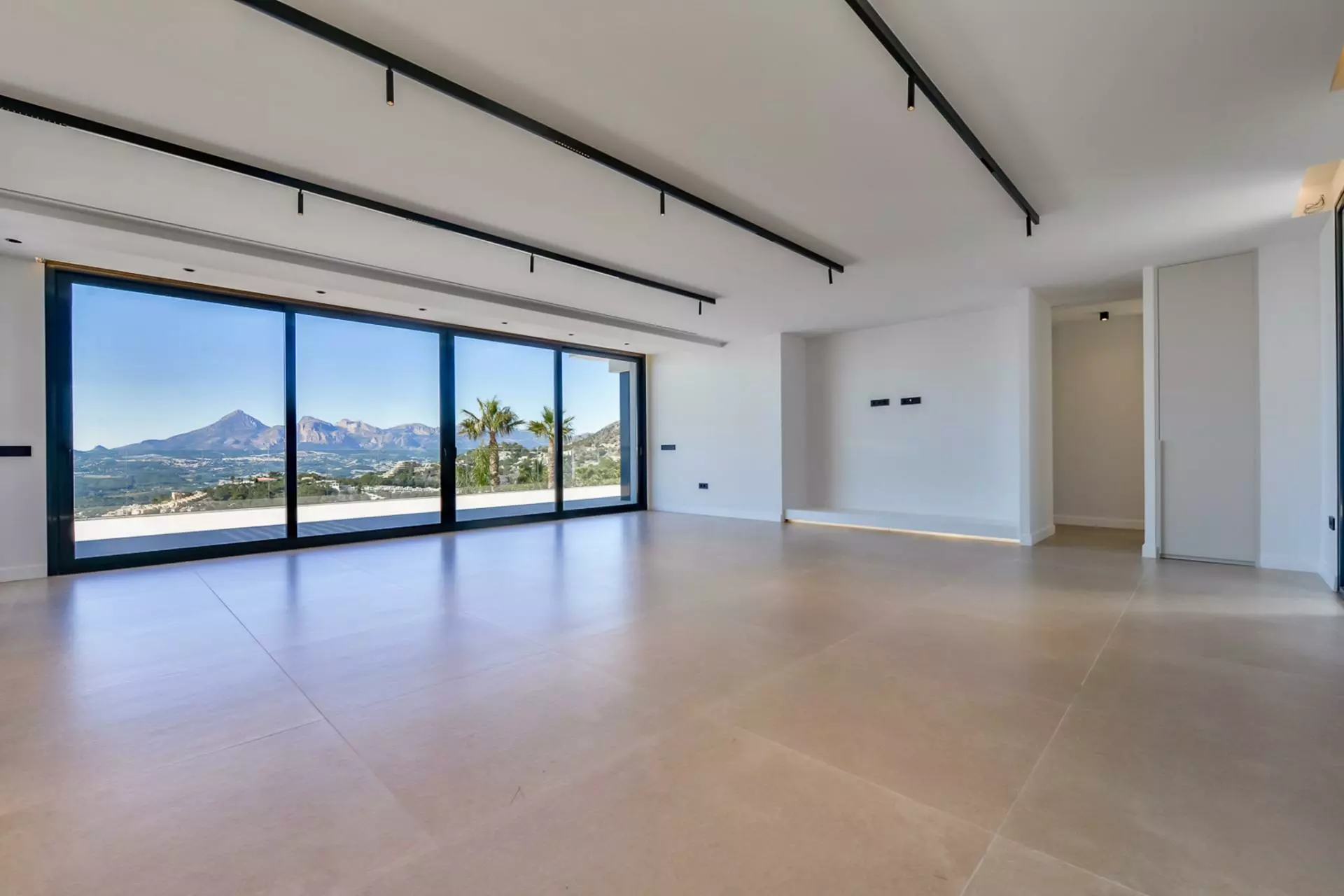 2-11-795414 5-bedroom Villa In Altea, Spain (390 M²)