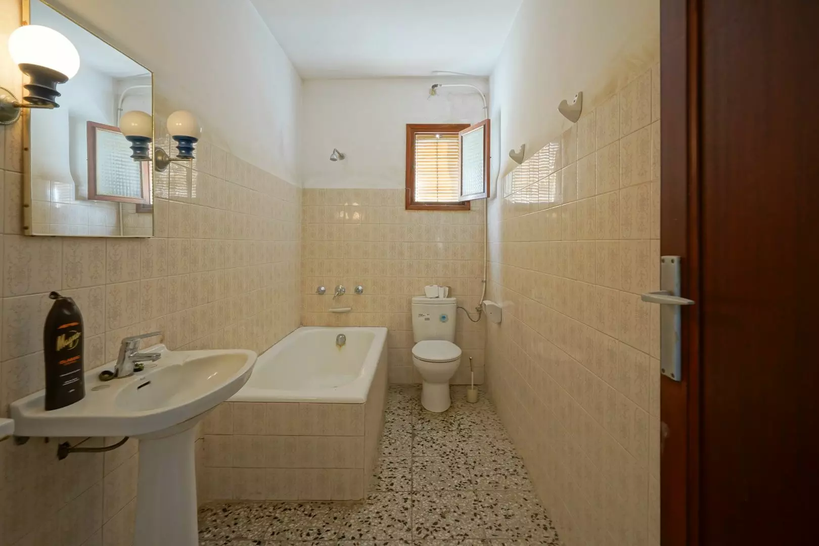 2-11-a01b0d 7-bedroom House In Benissa, Spain (328 M²)