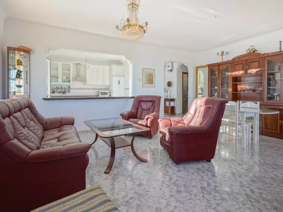 4-bedroom Villa In Calpe, Spain (264 M²)