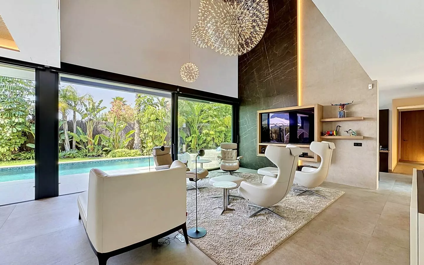 4-bedroom Villa In Calpe, Spain (346 M²)