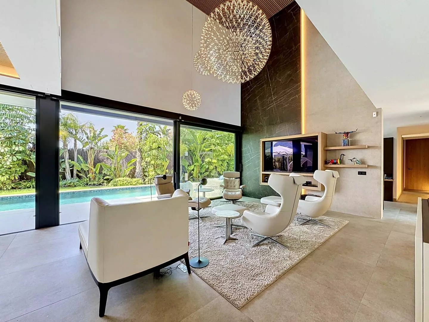 4-bedroom Villa In Calpe, Spain (346 M²)