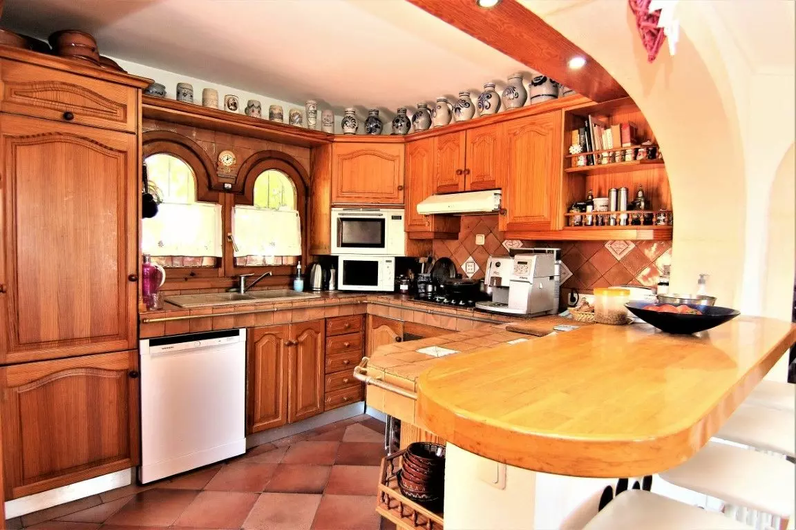 8-bedroom Villa In Benissa, Spain (392 M²)