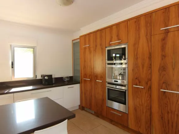 5-bedroom Villa In Jávea – Xàbia, Spain (450 M²)