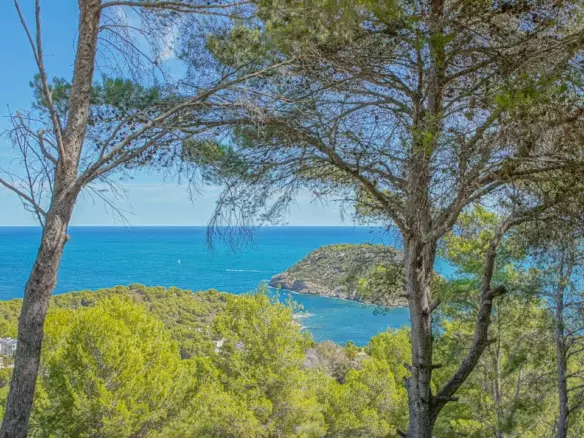 4-bedroom Villa In Jávea – Xàbia, Spain (319 M²)