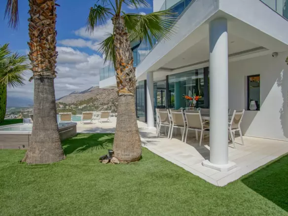 6-bedroom Villa In Altea, Spain (547 M²)